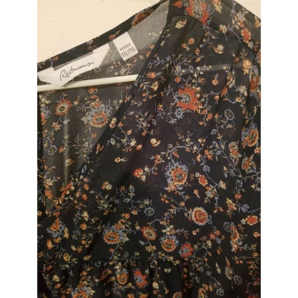 blouse - Picture 4 of 5